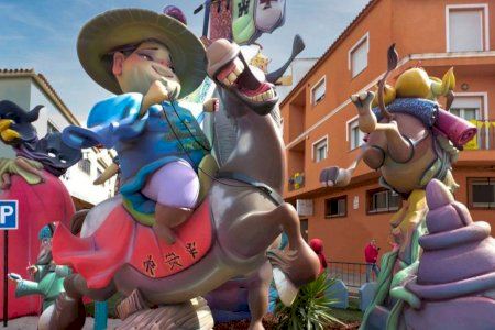 Les Falles també retrunyen a Alacant: sis municipis gaudeixen d’uns dies carregats de tradició i festa
