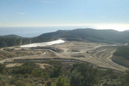 Polémica por la posible ampliación de un vertedero en un paraje del litoral valenciano: alertan de riesgos ambientales