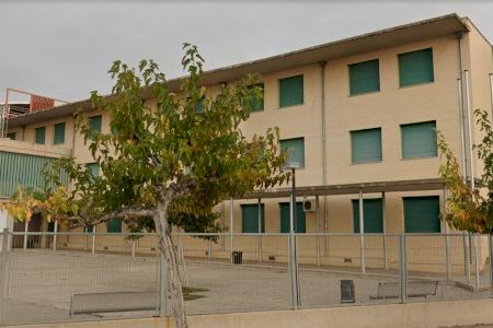 Dolor en un instituto de Vila-real por la muerte de un joven exalumno