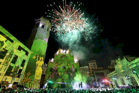 Castelló acomiada la Magdalena 2026 amb un emocionant “Vítol” davant una plaça Major plena