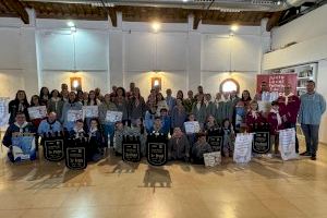 El Ayuntamiento de Sueca entrega los 28 Premios al Uso del Valenciano en las Fallas