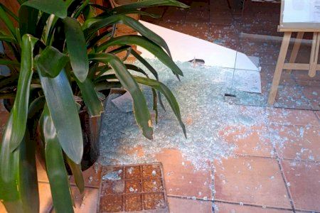 Detingut una altra vegada després de tornar a robar en un local d'Algemesí: havia sigut arrestat fa només una setmana