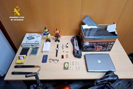 Colp a una onada de robatoris en dues localitats de València: sis detinguts després d'actuar en diversos habitatges