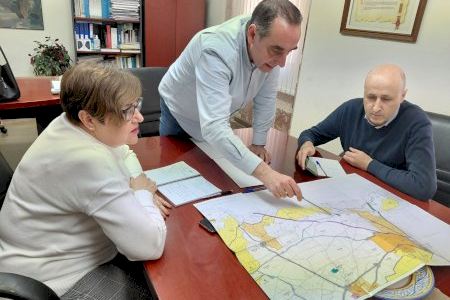 Vilafamés aborda la prevenció de camins i barrancs davant dels temporals amb la CHX i Subdelegació