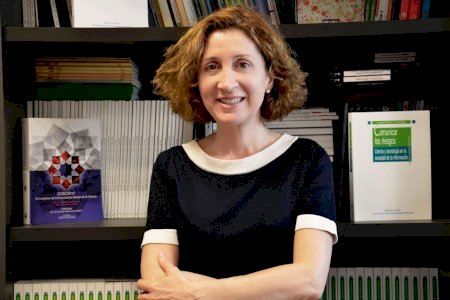 La investigadora Carolina Moreno (UV) apela a la comunicación científica oficial contra la desinformación en periodos críticos