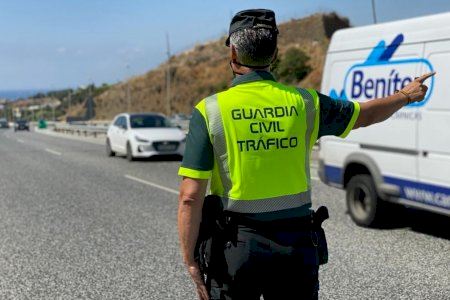 Ve un control de la Guardia Civil en Segorbe y lanza una 'ensalada' de droga por la ventanilla
