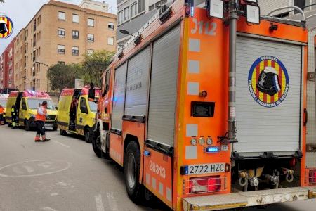 Tres heridos en el incendio de un piso en el límite de Mislata y Xirivella Tres heridos en el incendio de un piso en el límite de Mislata y Xirivella