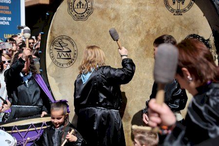 La Semana Santa estalla en l'Alcora con la Rompida de la Hora