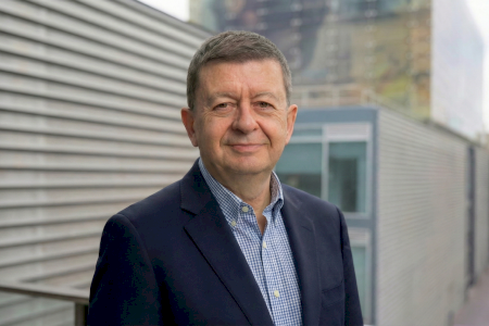 El científico valenciano Jaime Gómez recibe la Medalla InterPore, el mayor reconocimiento internacional en su campo