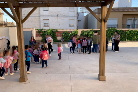 Les activitats de Pasqua Jove d'Almenara arranquen amb tallers tecnològics i una completa programació lúdica i educativa Les activitats de Pasqua Jove d'Almenara arranquen amb tallers tecnològics i una completa programació lúdica i educativa