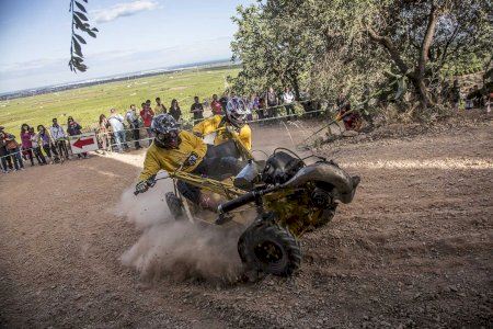 Torna el Rally Transbetxí: el 'Dakar' dels motocultors únic al món