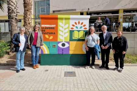 La Casa de la Cultura d'Alboraia millora els seus jardins amb nou art plens de color i cultura