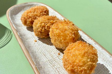 Alicante busca la mejor croqueta de 2026 en un festival que se alarga cinco días
