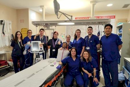 El Hospital de Manises refuerza la atención a pacientes críticos con un programa de simulación clínica en Urgencias El Hospital de Manises refuerza la atención a pacientes críticos con un programa de simulación clínica en Urgencias