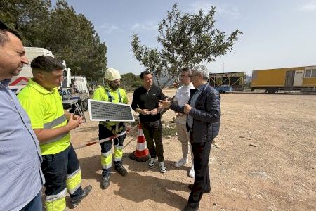 La Nucía instala 12 farolas solares en los parkings de la ermita de Sant Vicent La Nucía instala 12 farolas solares en los parkings de la ermita de Sant Vicent
