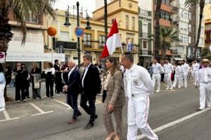 Las justas y el desfile marinero aportan ritmo y emoción a una tarde de sábado con numeroso público asistente - (foto 5)