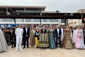 Las justas y el desfile marinero aportan ritmo y emoción a una tarde de sábado con numeroso público asistente - (foto 3)