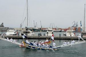 Las justas y el desfile marinero aportan ritmo y emoción a una tarde de sábado con numeroso público asistente - (foto 2)