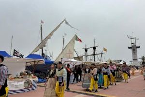 Las justas y el desfile marinero aportan ritmo y emoción a una tarde de sábado con numeroso público asistente - (foto 6)