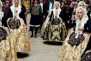 Alicante “prende” Toledo: una hoguera ante 5.000 personas sella un acuerdo histórico entre ambas ciudades - (foto 6) Alicante “prende” Toledo: una hoguera ante 5.000 personas sella un acuerdo histórico entre ambas ciudades - (foto 6)