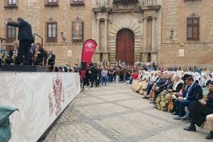 Alicante “prende” Toledo: una hoguera ante 5.000 personas sella un acuerdo histórico entre ambas ciudades - (foto 8) Alicante “prende” Toledo: una hoguera ante 5.000 personas sella un acuerdo histórico entre ambas ciudades - (foto 8)