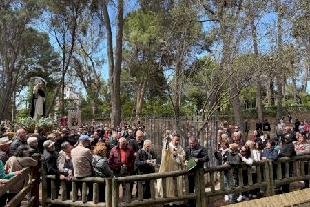 La popular rogativa centra el día grande de las fiestas de Sant Vicent en Llíria La popular rogativa centra el día grande de las fiestas de Sant Vicent en Llíria