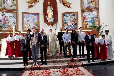 El obispo de la Diócesis Orihuela-Alicante D. Jose Ignacio Munilla ofició las Confirmaciones en la parroquia del Sagrado Corazón