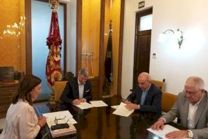 El Ayuntamiento de Orihuela y el Colegio Oficial de Médicos de Alicante firman un convenio de colaboración en materia de salud pública - (foto 2)