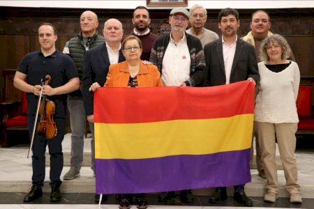 L'Ajuntament de Sagunt ret homenatge a Ulpiano Alonso, Mariano Agustí i Joaquín Villalba víctimes del règim dictatorial franquista L'Ajuntament de Sagunt ret homenatge a Ulpiano Alonso, Mariano Agustí i Joaquín Villalba víctimes del règim dictatorial franquista