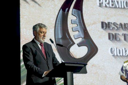 Juan Vicente Oller Llobell, reelegido presidente del Club Náutico Moraira