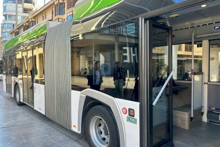 Elche realiza pruebas con autobuses eléctricos articulados para reforzar las líneas con mayor demanda Elche realiza pruebas con autobuses eléctricos articulados para reforzar las líneas con mayor demanda