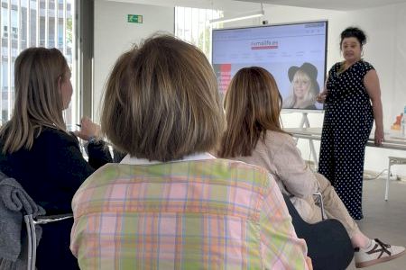 Vila-real acoge una nueva sesión de la Escola d’Igualtat en el marco del Día del Pueblo Gitano