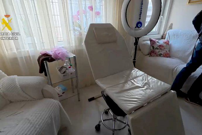 Al descubierto varias clínicas estéticas clandestinas en la Comunitat Valenciana que usaban bótox y ácido hialurónico de contrabando