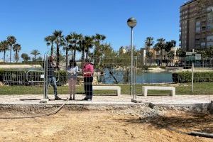 El Ayuntamiento de Tavernes mejora los parques infantiles de la playa con sombras y juegos de agua - (foto 2)