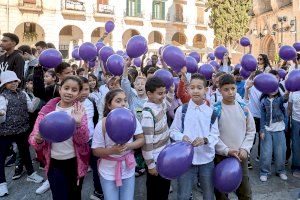 Gandia conmemora el Día Internacional de la Mujer con un acto institucional con una amplia participación educativa, social y comercial - (foto 7)