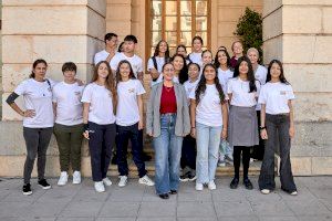 Gandia conmemora el Día Internacional de la Mujer con un acto institucional con una amplia participación educativa, social y comercial - (foto 25)