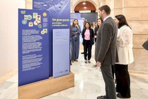 Gandia inaugura una exposición conmemorativa del 40 aniversario del Tratado de Adhesión de España a la Unión Europea - (foto 5) Gandia inaugura una exposición conmemorativa del 40 aniversario del Tratado de Adhesión de España a la Unión Europea - (foto 5)