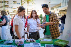 Torrent reúne a cerca de 40 centros en la quinta Fira de la Formació Professional para impulsar el talento y el empleo - (foto 2) Torrent reúne a cerca de 40 centros en la quinta Fira de la Formació Professional para impulsar el talento y el empleo - (foto 2)