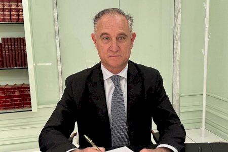 Jesús Beneyto Feliú toma posesión como nuevo notario de Sagunto