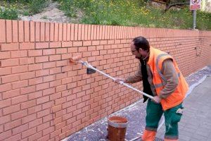 El Ayuntamiento de Paterna intensifica la limpieza urbana con la eliminación de cerca de 300 grafitis en todos sus barrios - (foto 3)