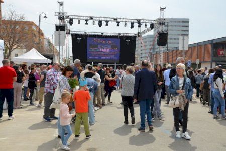 Quart de Poblet se traslada a ‘los felices años 20’ con su Feria del Comercio