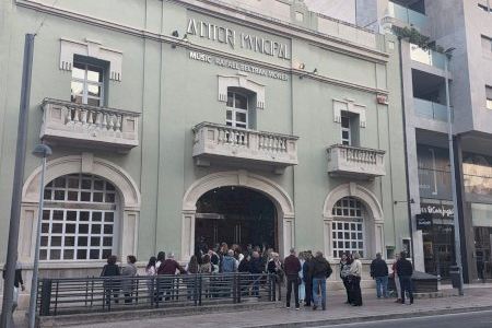 Vila-real llena el Auditorio Municipal con la comedia ‘Escape Room’ en una velada solidaria a beneficio de Vilatea