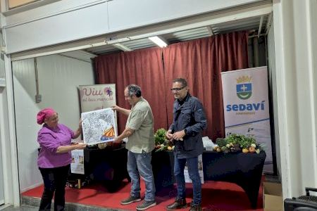 De la DANA a la solidaridad: el Mercado Municipal de Sedaví acoge la presentación de “29 recetas de agradecimiento”