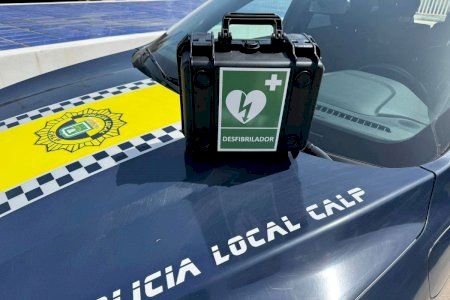 El Ayuntamiento de Calp instala desfibriladores en todos los edificios públicos y en las playas