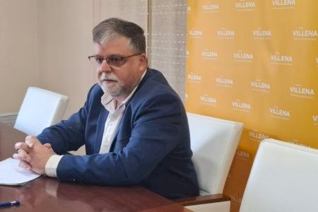 Villena defiende su “solidaridad” en residuos y acusa a la Vega Baja de incumplir durante más de 20 años