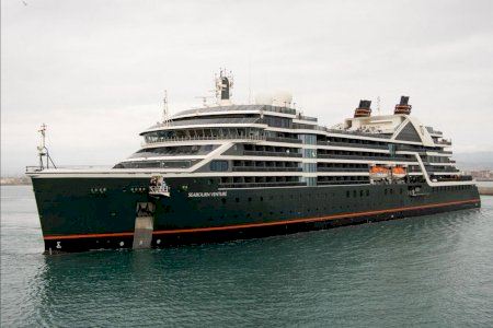 PortCastelló recibe 264 turistas americanos a bordo del primer crucero del año
