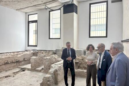 El presidente del Consell Valencià de Cultura se interesa por la recuperación patrimonial y los proyectos de revitalización de Orihuela