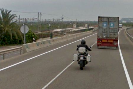 Un tramo de una carretera que une Castellón con Valencia, una trampa mortal: “Es un punto muy peligroso"