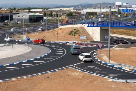 Adiós a los atascos hacia el aeropuerto de Valencia: nuevo acceso directo a la A-3