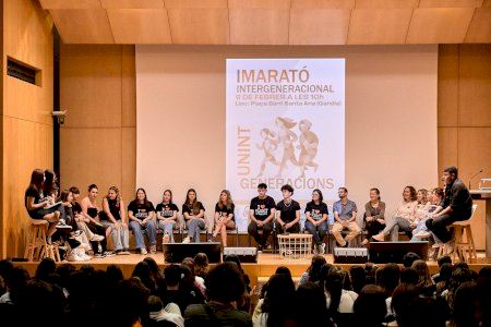 Raquel Esteve destaca el éxito del Maratón Intergeneracional en las jornadas socioculturales del IES Veles e Vents